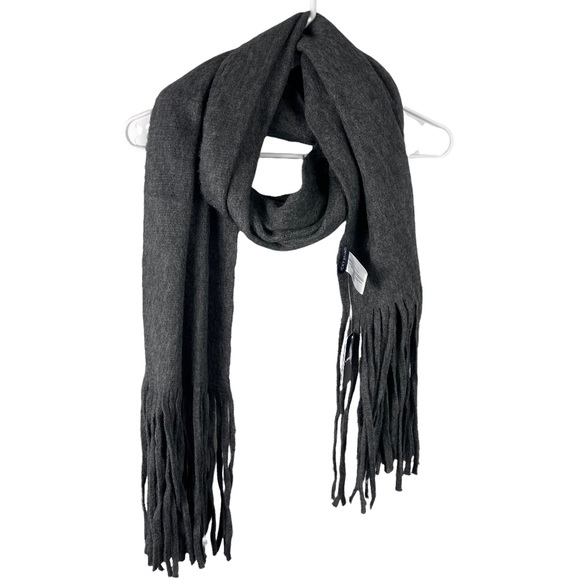 NWT Lucky Brand Fringe Winter Scarf Charcoal Grey One Size Long Rectangle - Picture 1 of 5